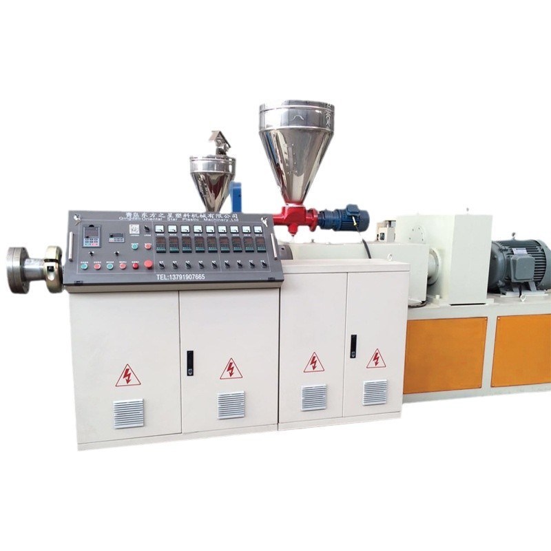Kemény PVC világítólap extruder berendezés