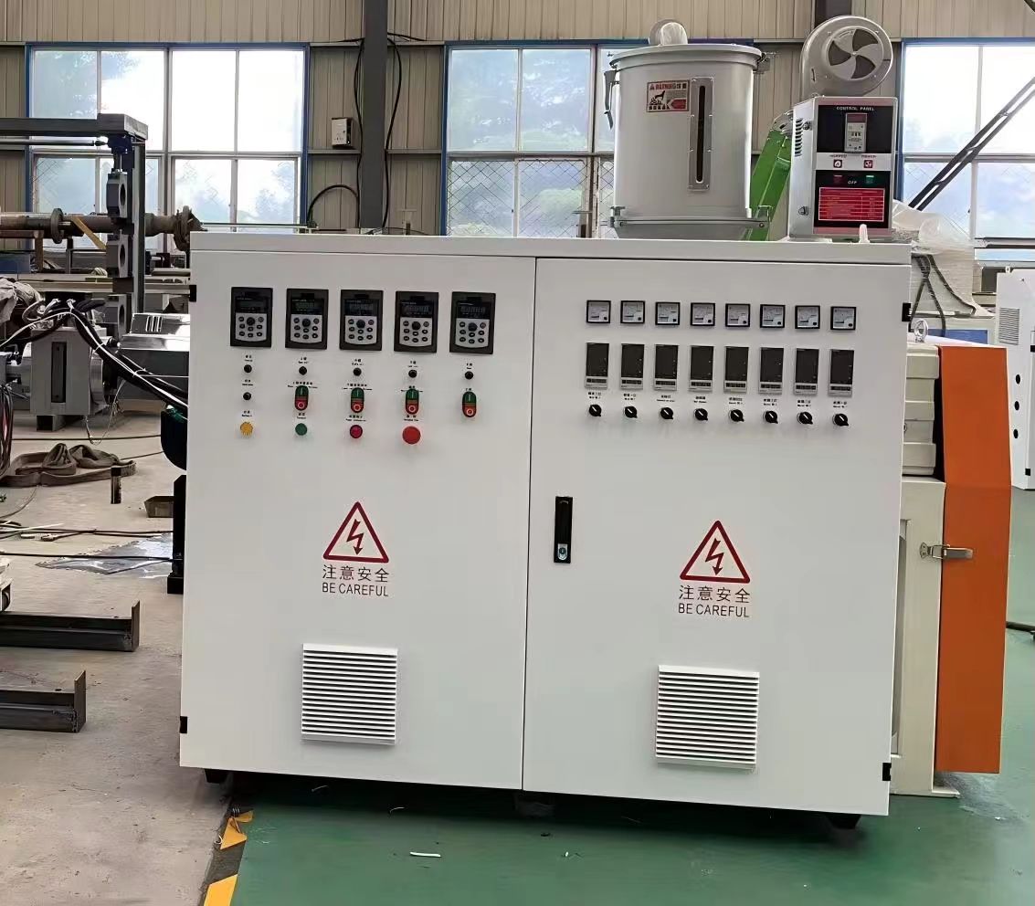 TPE/TPO Waterstop gyártósor